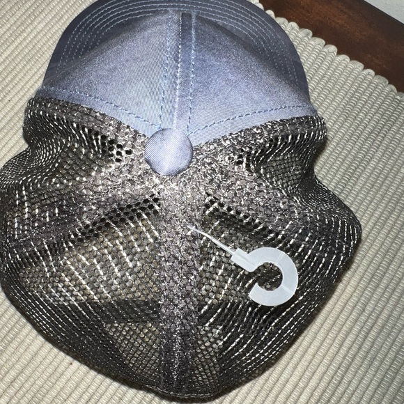 Yellowstone National park trucker hat. NWT. - Picture 5 of 6